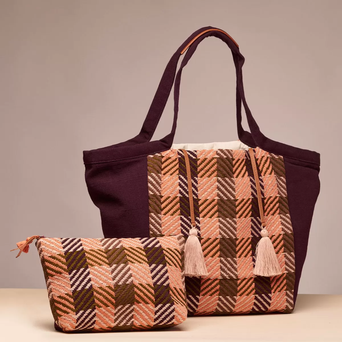 Mercado Global Rosa Tote